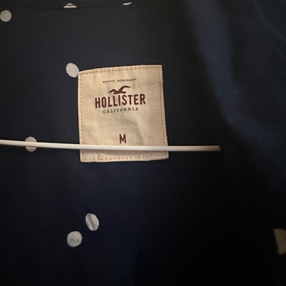 Hollister Size Medium Navy with White Polka Dot Shirt - Picture 2 of 2